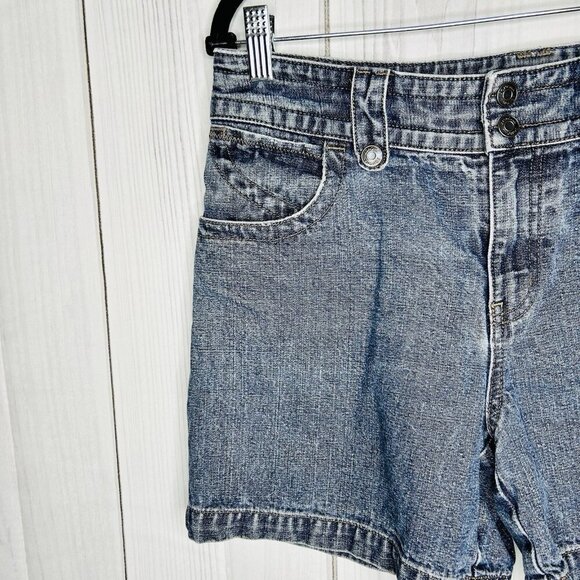 Sonoma Womens Bermuda Denim Shorts Mid Rise Double Snap Size S (30x5) - Picture 2 of 8